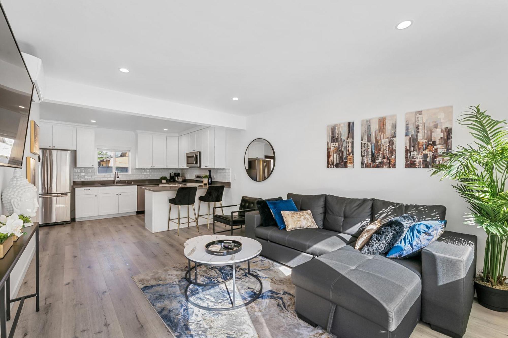 Muirfield Chic City Bungalow With Parking 洛杉矶 外观 照片