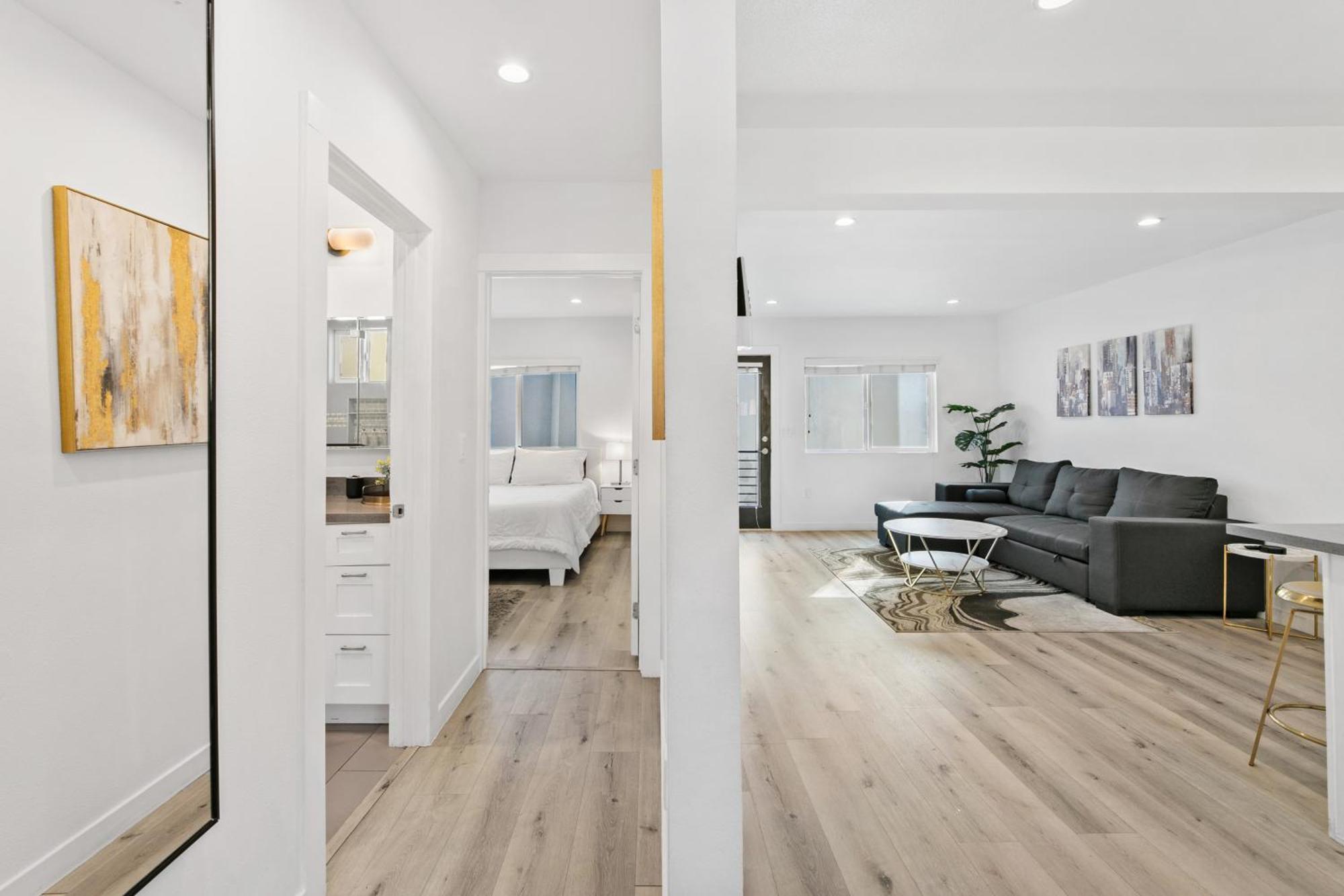 Muirfield Chic City Bungalow With Parking 洛杉矶 外观 照片