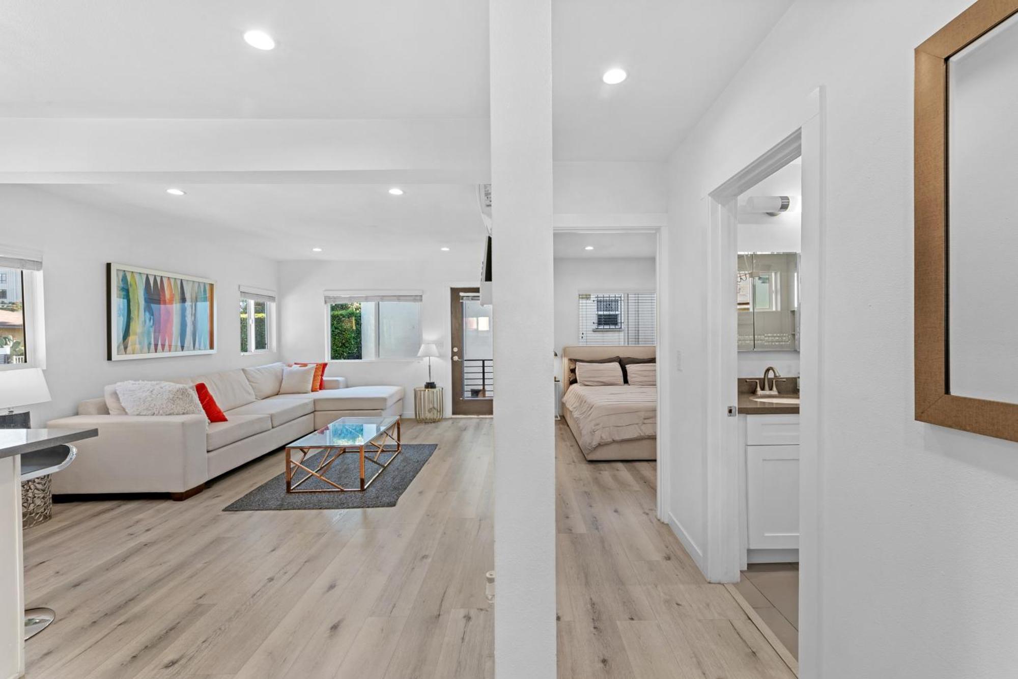 Muirfield Chic City Bungalow With Parking 洛杉矶 外观 照片
